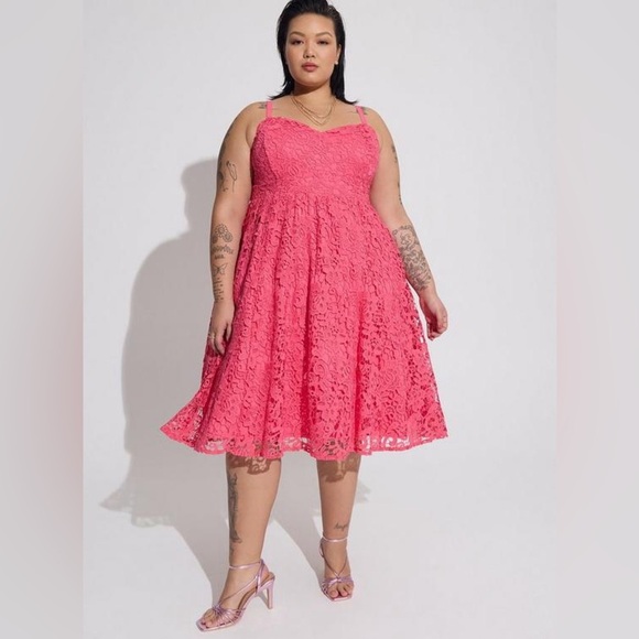 Torrid Pink Crochet Lace Dress - Size 28 - Picture 1 of 8